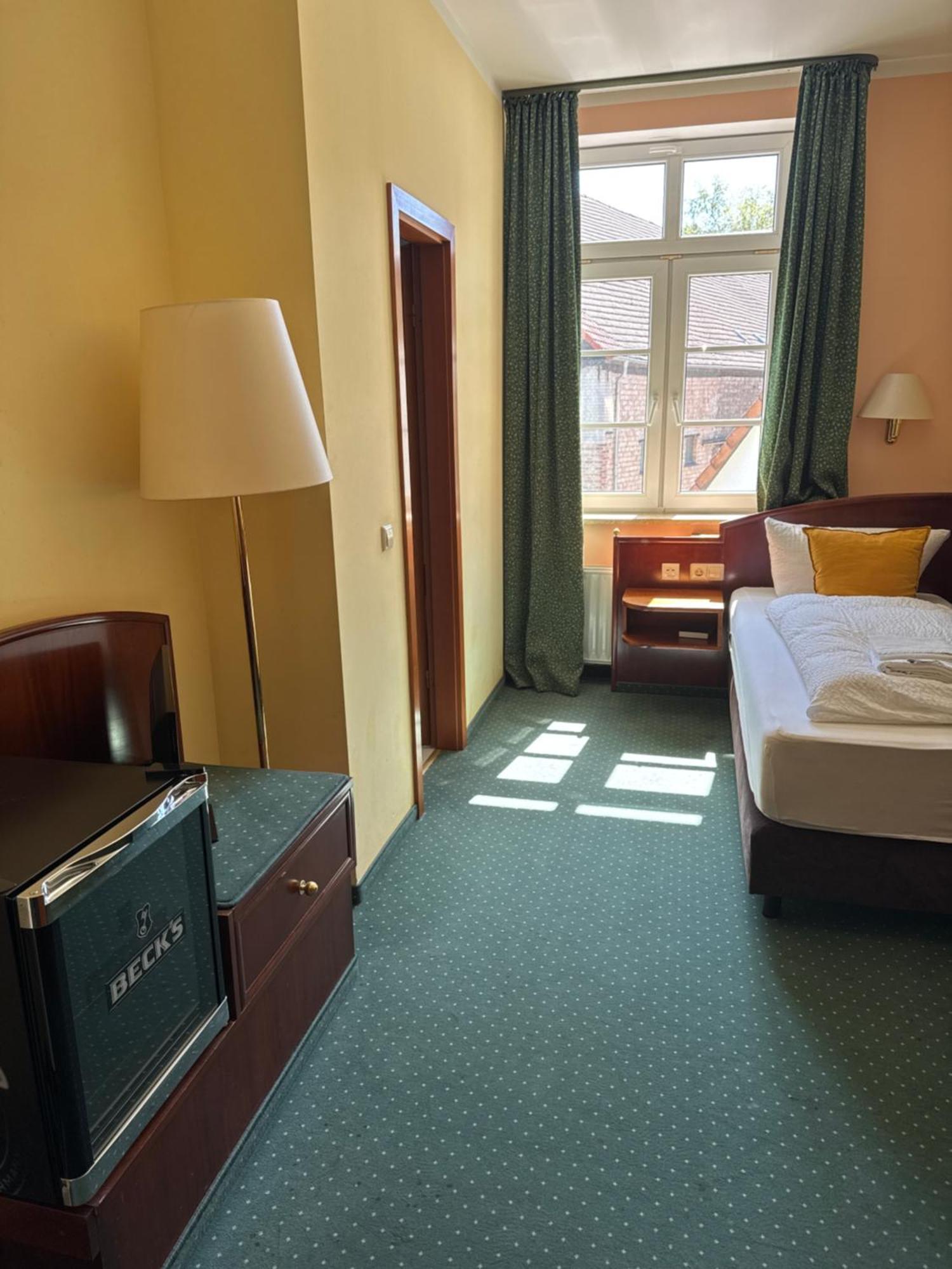 Hotel Am Schloss - Frankfurt An Der Oder Eksteriør bilde